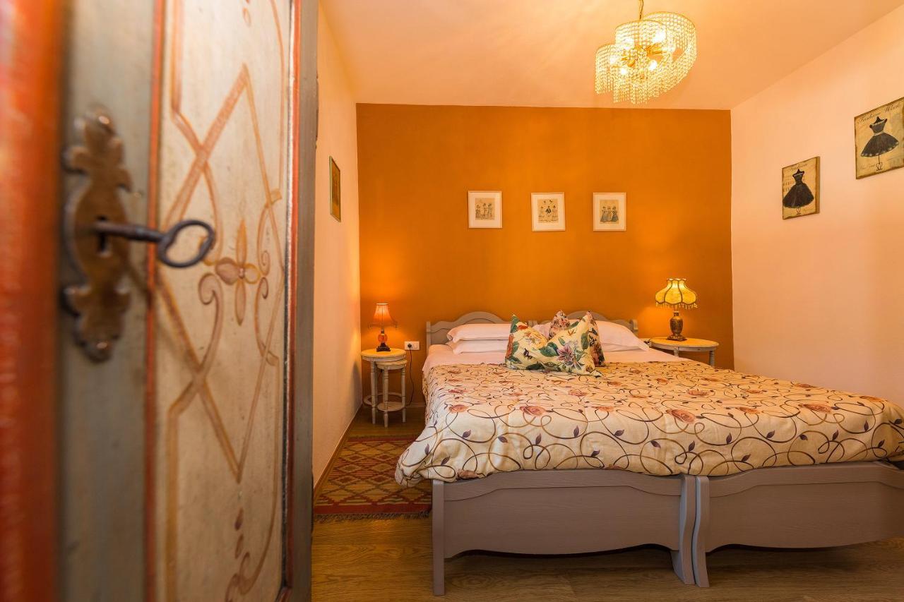Zenana Boutique Hotel Сан Кандидо Екстериор снимка